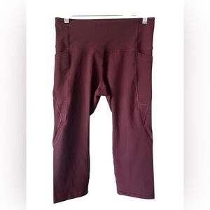 Old Navy Elevate Leggings Purple Capri Leggings with Mesh Size Large Petite